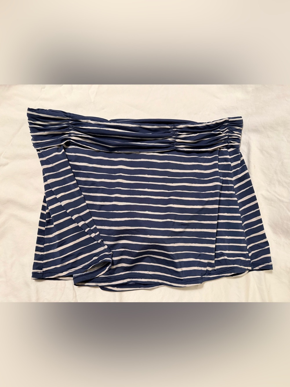 Garnet Hill swim bottoms size 14 (10-14) navy blue fade stripe